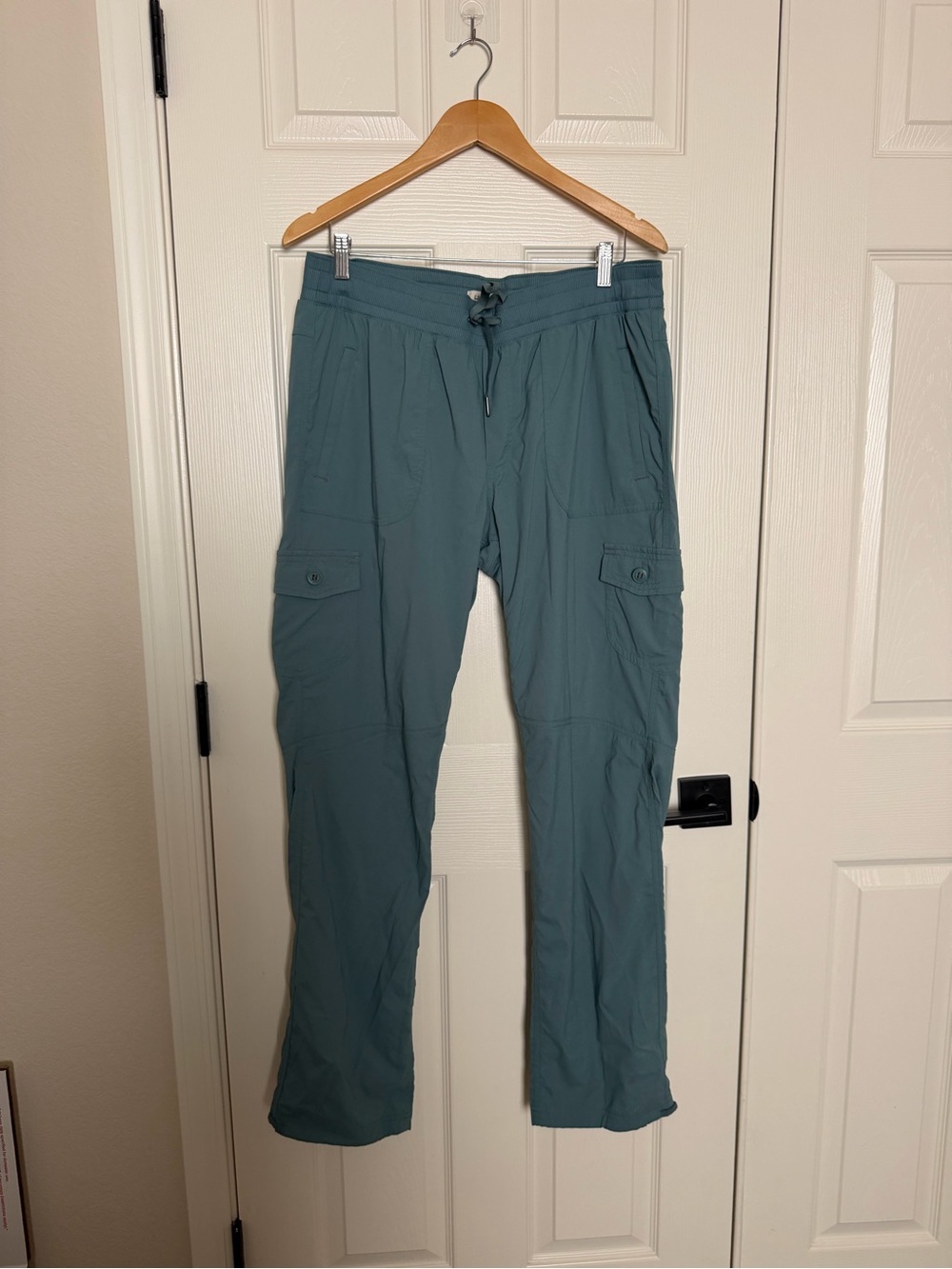 L.L. Bean Women’s Teal Drawstring Cargo Pants